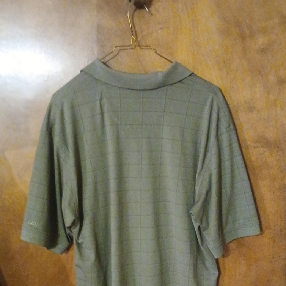 IZOD Men's Olive Polo Shirt - Picture 2 of 3